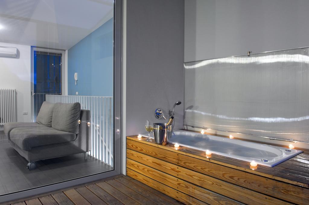 Mecki Apartments Torbole Sul Garda Room photo